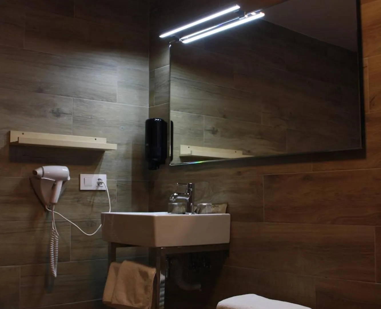 Hostal Crisami Solsona Vendégház